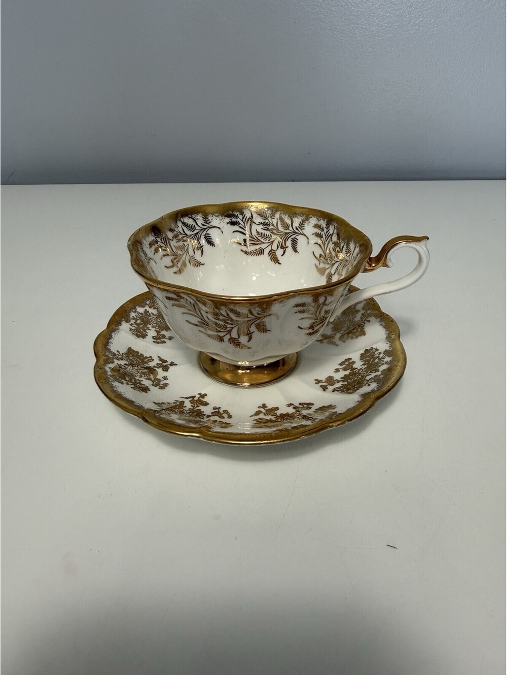 Vintage Royal Albert Heavy Gold Fern Pattern Teacup & Saucer England, Wide Mouth